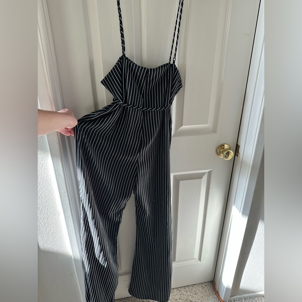 Striped Jumper - Large - Black and White